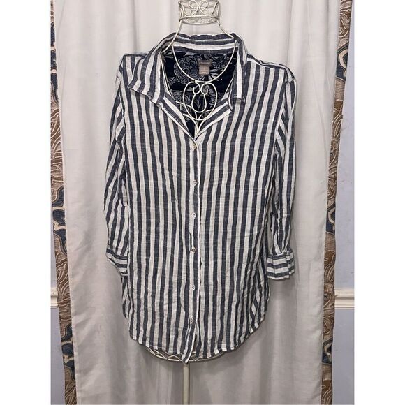 Great CONDITION STUNNING Chico's Striped Floral-Back Shirt Womans Blouse Top Siz - Picture 1 of 11